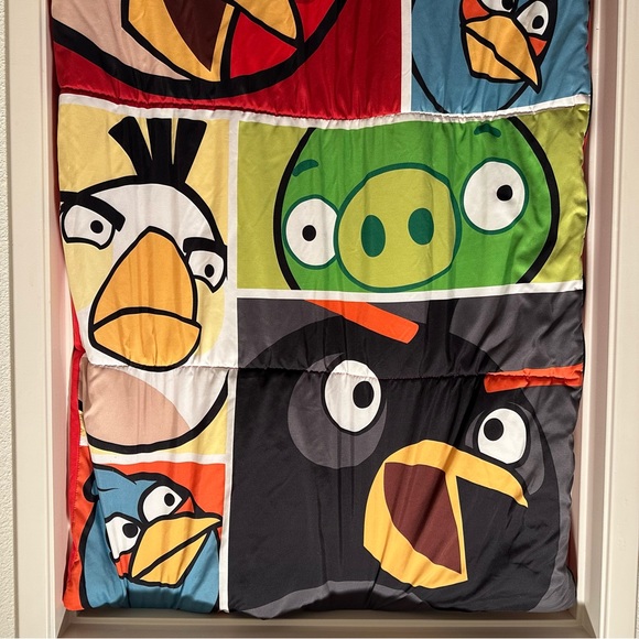 Angry Birds Sleeping Bag 30 in x 54 in - Picture 3 of 10